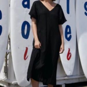 NWT Velvet Yana Linen Caftan Maxi Dress in Black, size S